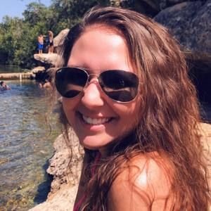 Meet your Posher, Stephanie